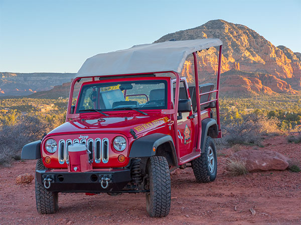 red rock jeep image